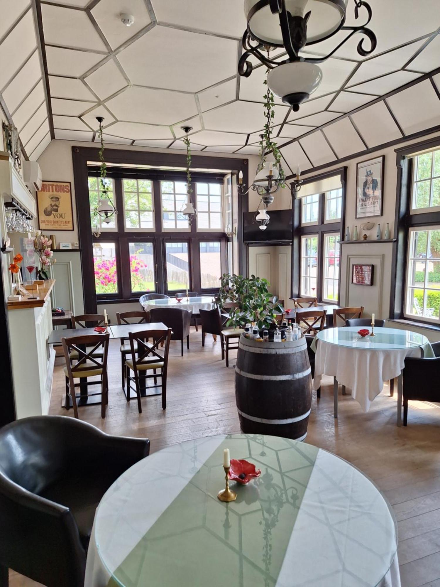 Hotel Kasteelhof 'T Hooghe Ипер Екстериор снимка