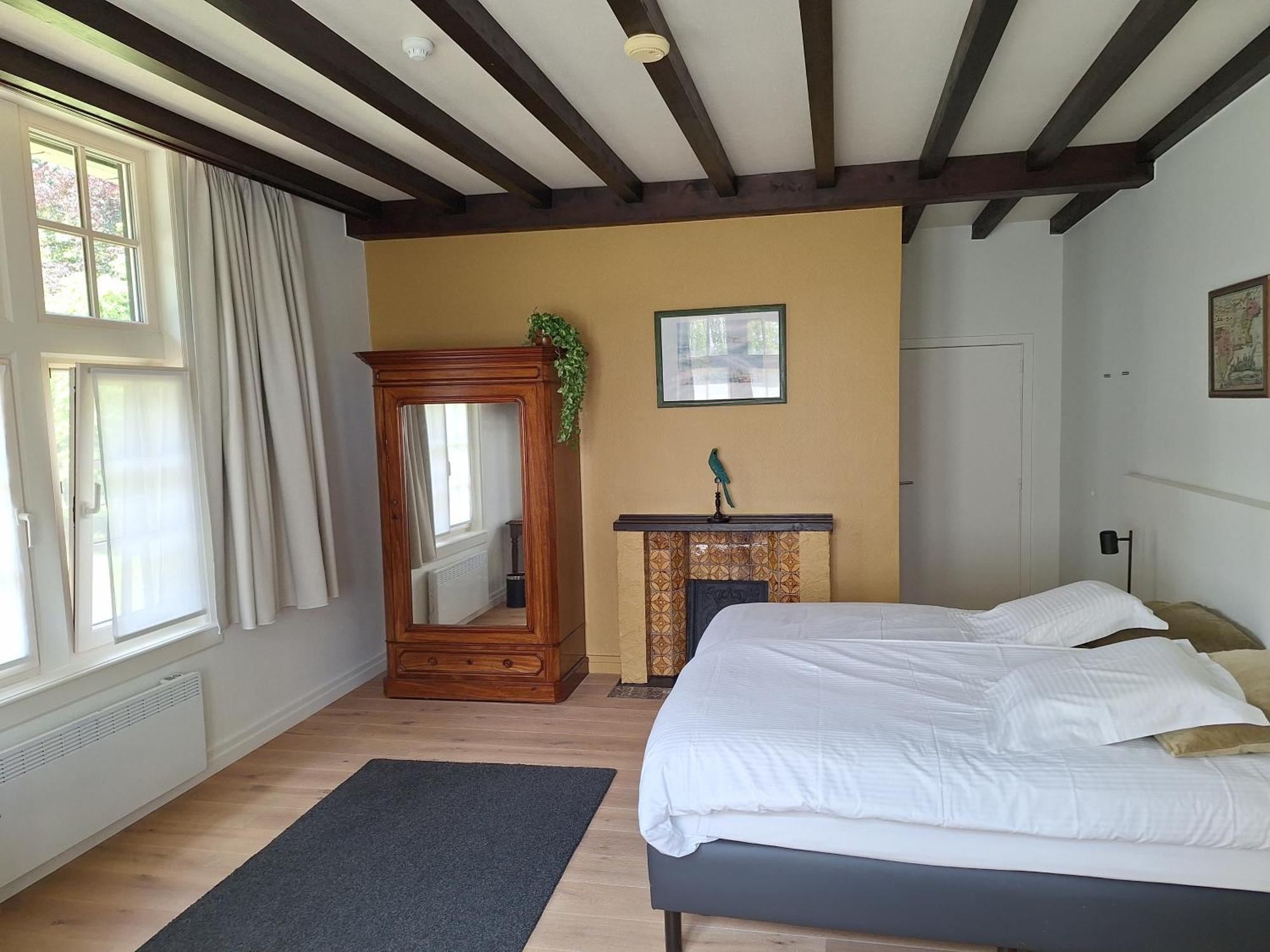 Hotel Kasteelhof 'T Hooghe Ипер Екстериор снимка